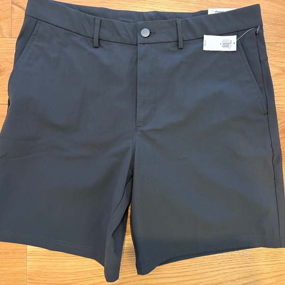 NWT - Men’s Old Navy Tech Hybrid Shorts - Picture 1 of 4